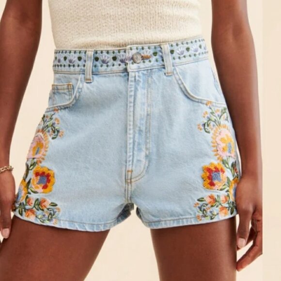 FARM Rio Pants - Farm Rio Summer Garden Embroidered Denim Shorts High-Waist Light Wash Size 32